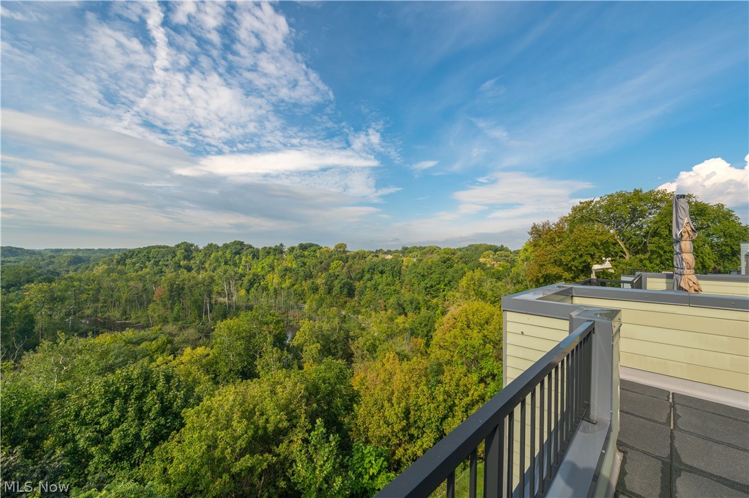 18875 Riversouth Terrace Fairview Park OH 44126