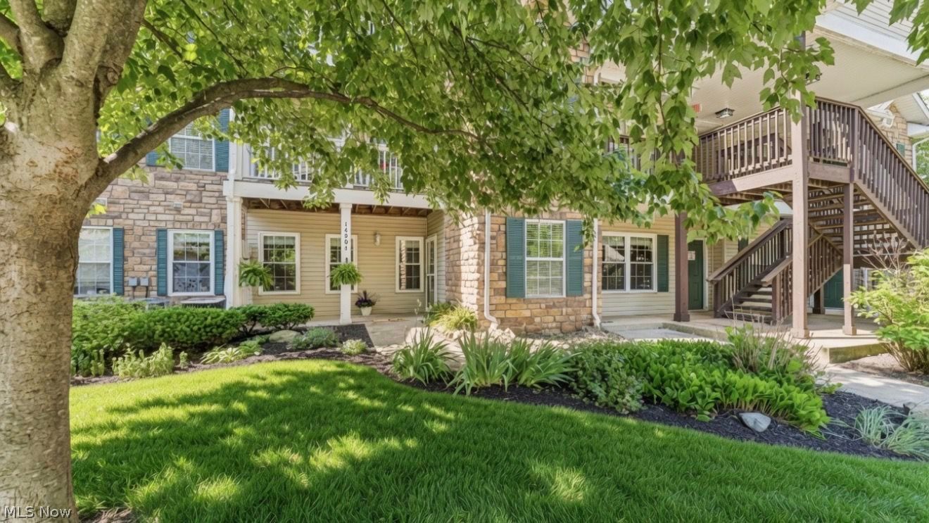 14904 Lenox Drive Strongsville OH 44136