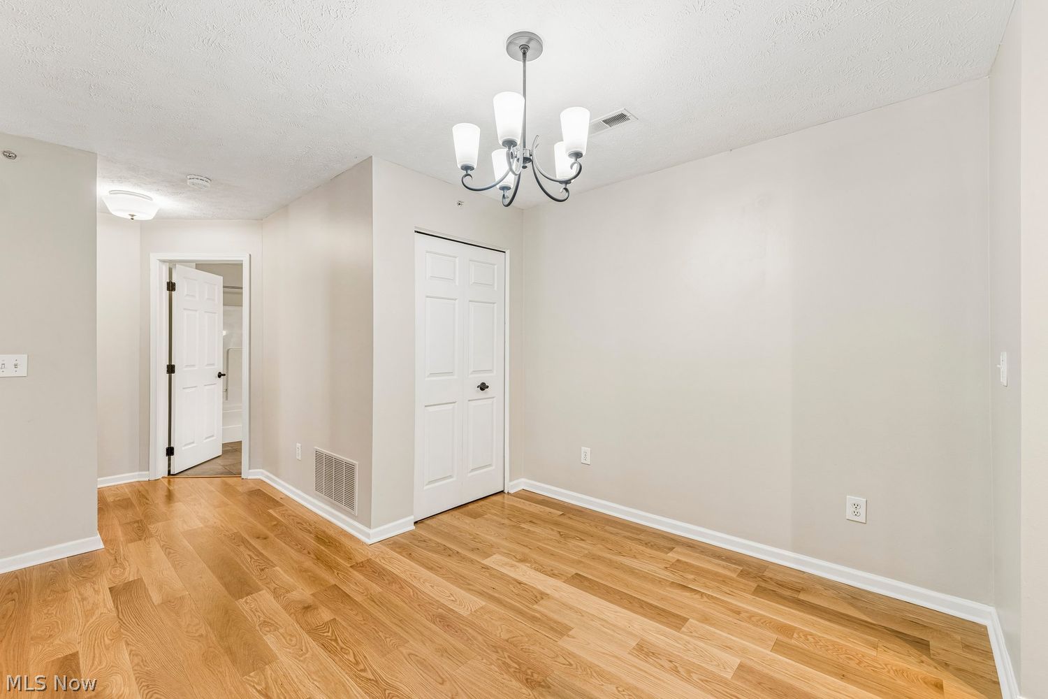 14904 Lenox Drive Strongsville OH 44136