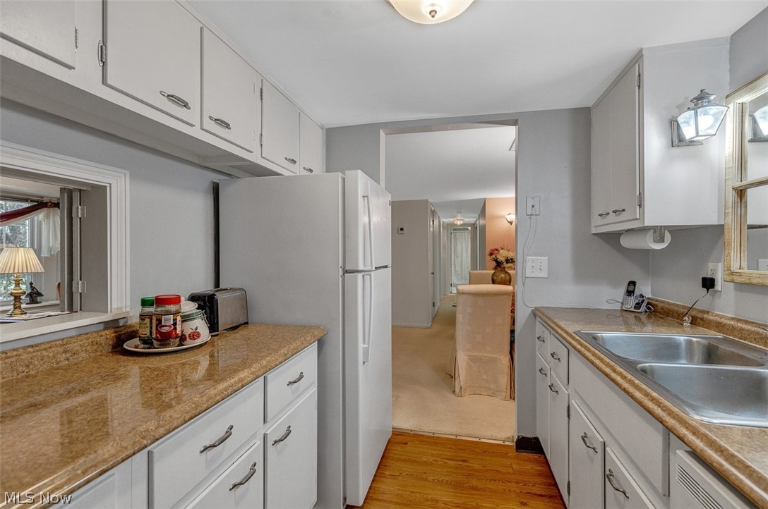 6985 Carriage Hill Drive Brecksville OH 44141
