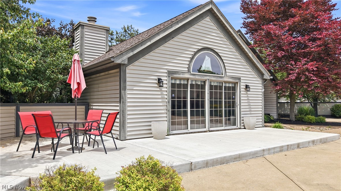 347 N Bayshore Drive Columbiana OH 44408