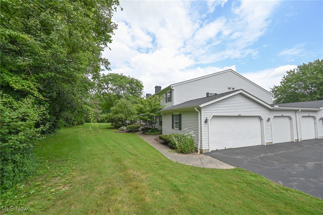 17672 Eastbrook Trail Chagrin Falls OH 44023