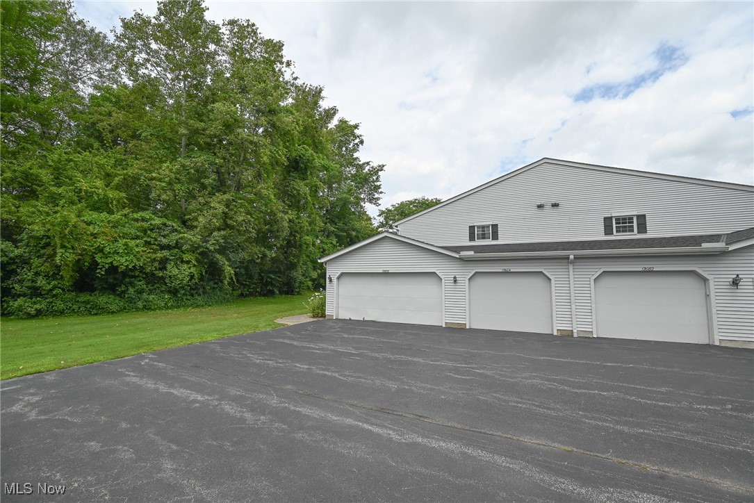 17672 Eastbrook Trail Chagrin Falls OH 44023