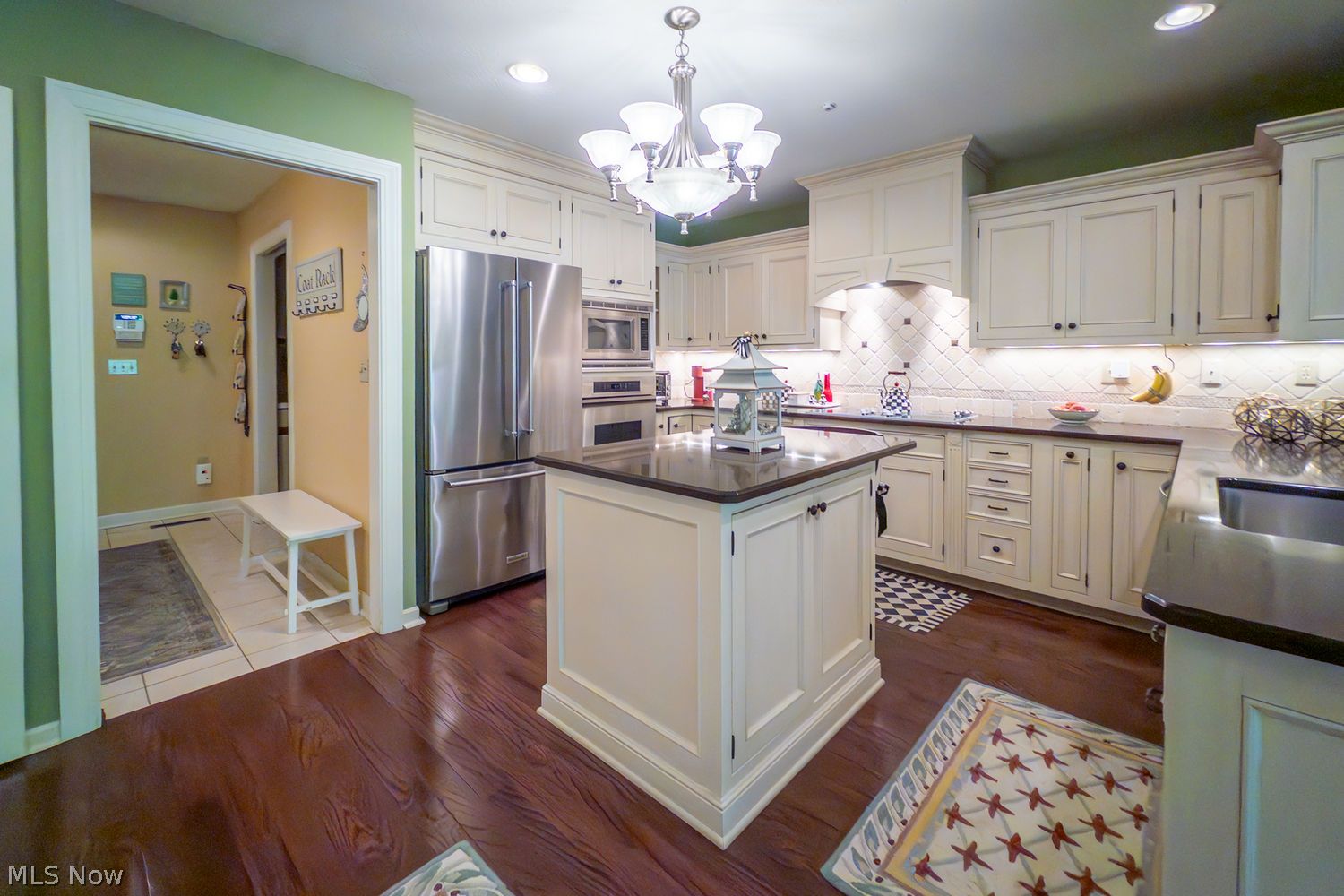 3592 Sparrow Pond Circle Akron OH 44333