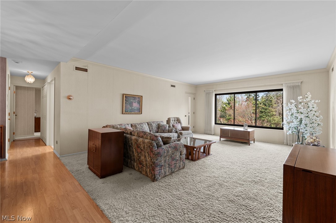 25805 Fairmount Boulevard Beachwood OH 44122