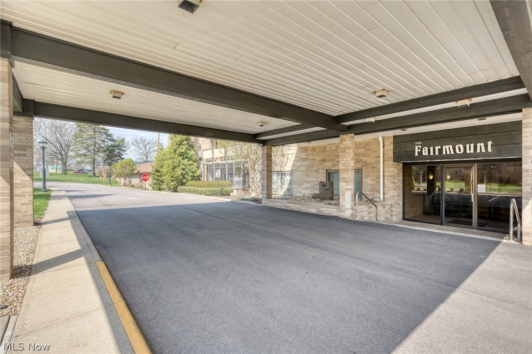 25805 Fairmount Boulevard Beachwood OH 44122