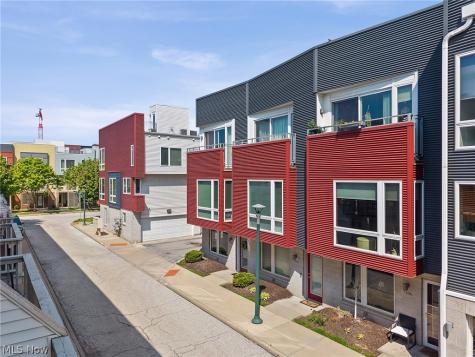 7306 Marina Court Cleveland OH 44102