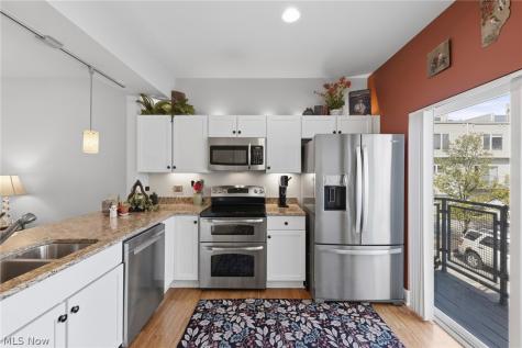 7306 Marina Court Cleveland OH 44102
