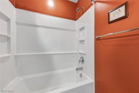 7306 Marina Court Cleveland OH 44102