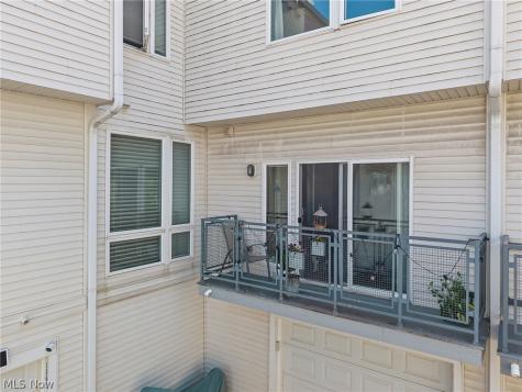 7306 Marina Court Cleveland OH 44102