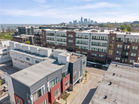 7306 Marina Court Cleveland OH 44102