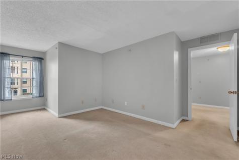 180 Fox Hollow Drive Mayfield Heights OH 44124
