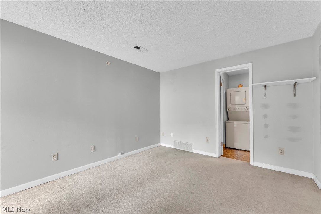 180 Fox Hollow Drive Mayfield Heights OH 44124