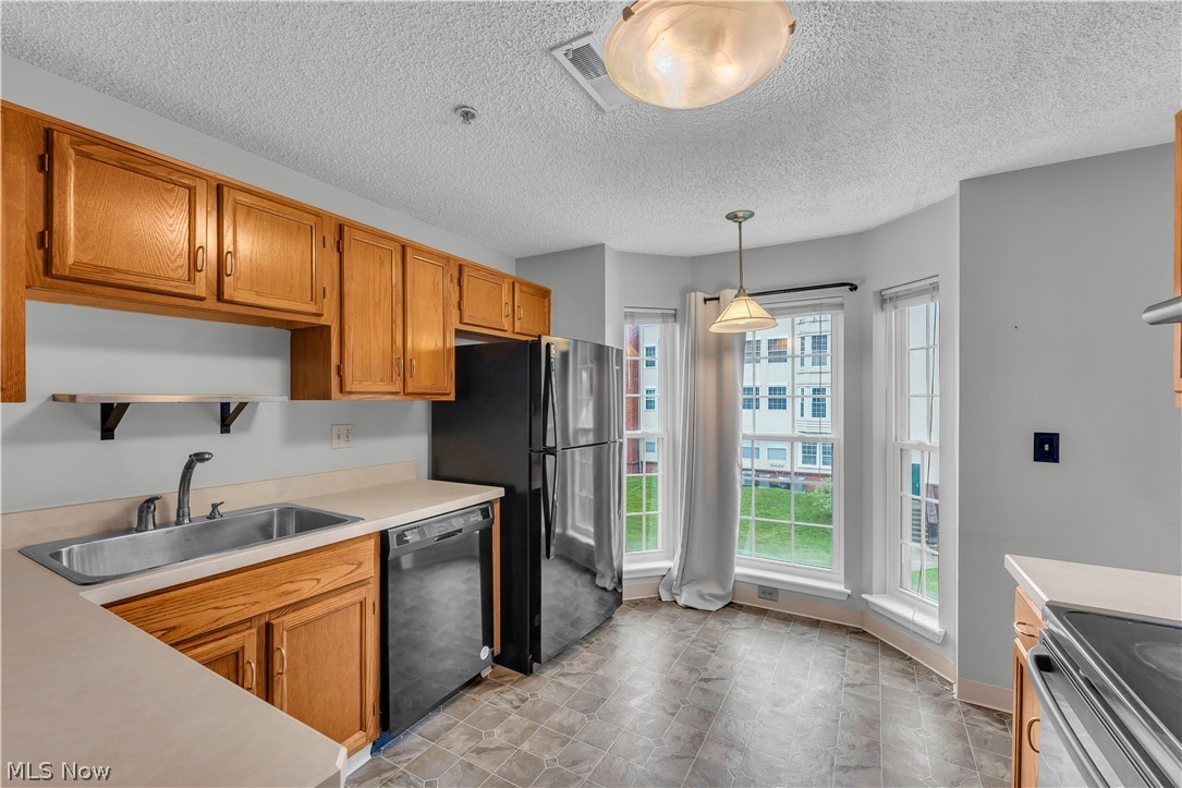180 Fox Hollow Drive Mayfield Heights OH 44124