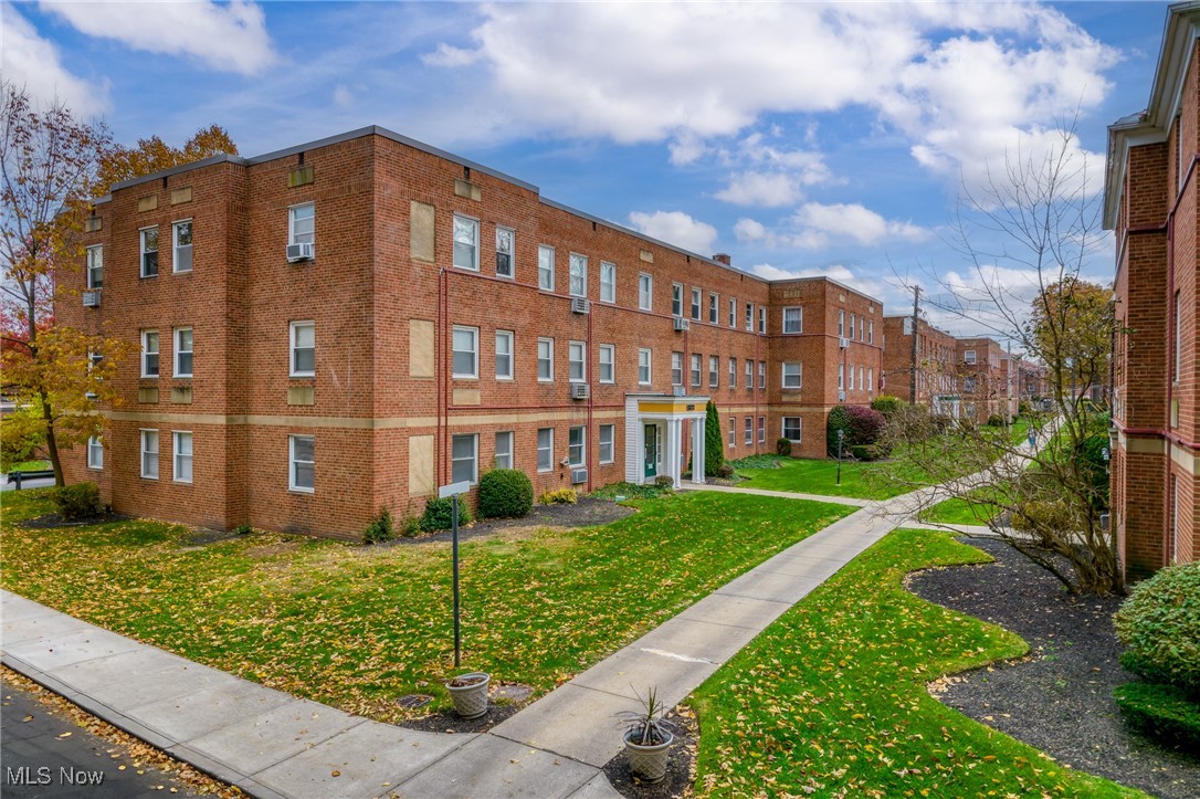 13773 Cedar Road South Euclid OH 44118