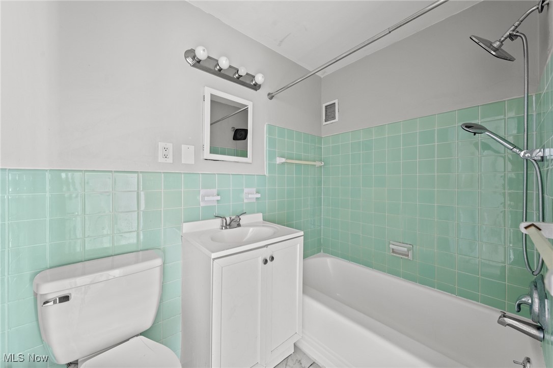 13773 Cedar Road South Euclid OH 44118