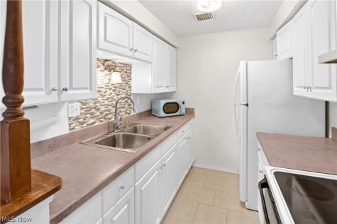 1480 Warren Road Lakewood OH 44107