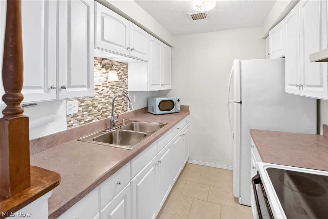 1480 Warren Road Lakewood OH 44107