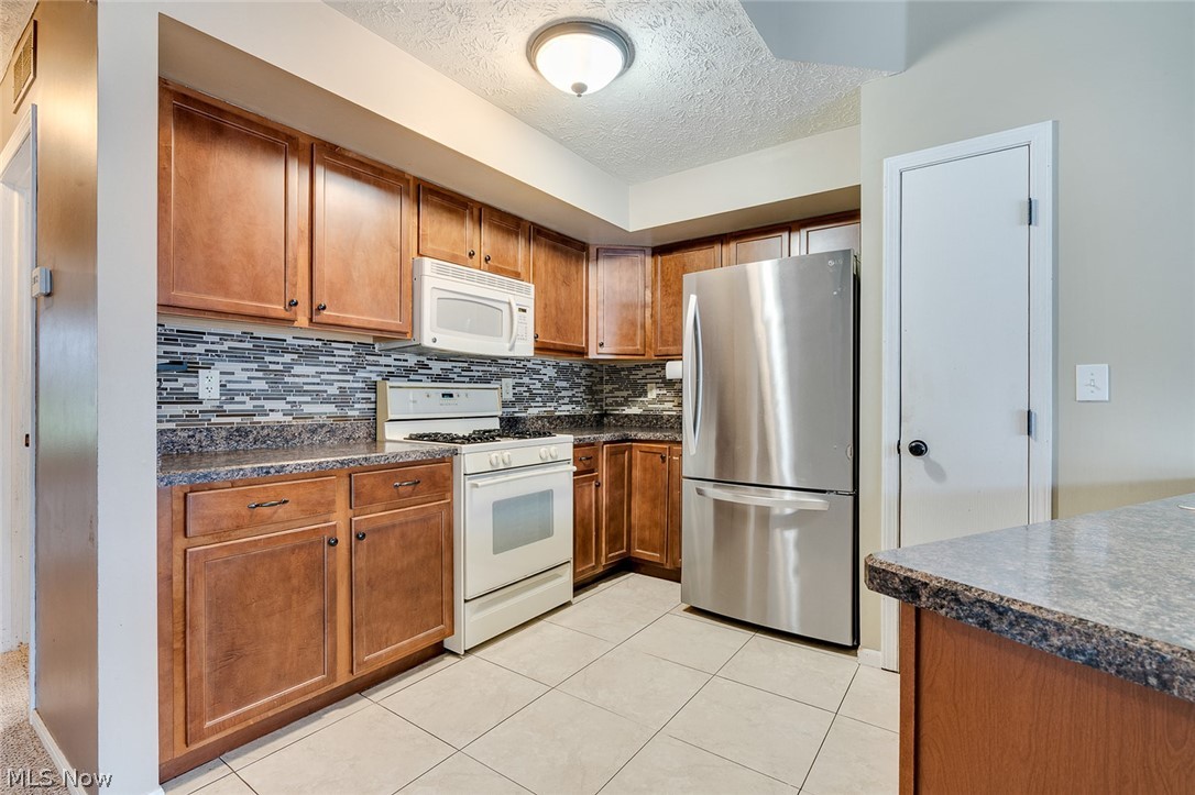 3277 Pheasant Run Road Cortland OH 44410