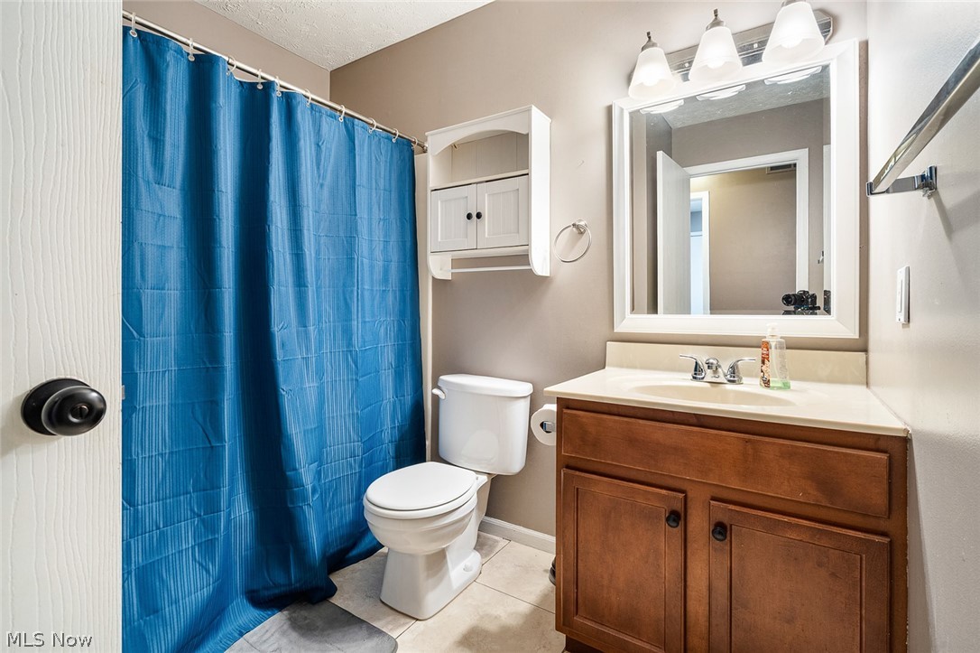 3277 Pheasant Run Road Cortland OH 44410