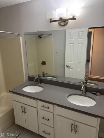 146 Marian Lane Berea OH 44017