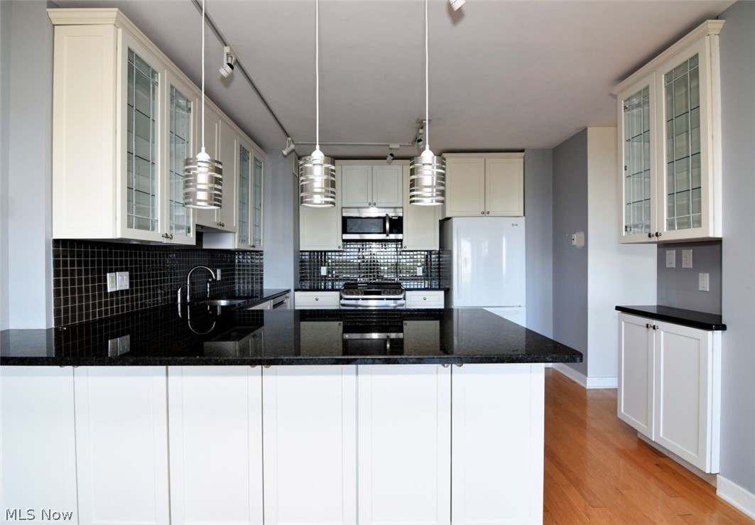 1 Bratenahl Place Bratenahl OH 44108