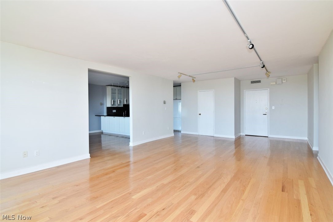 1 Bratenahl Place Bratenahl OH 44108