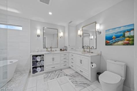 410 Darbys Run Bay Village OH 44140