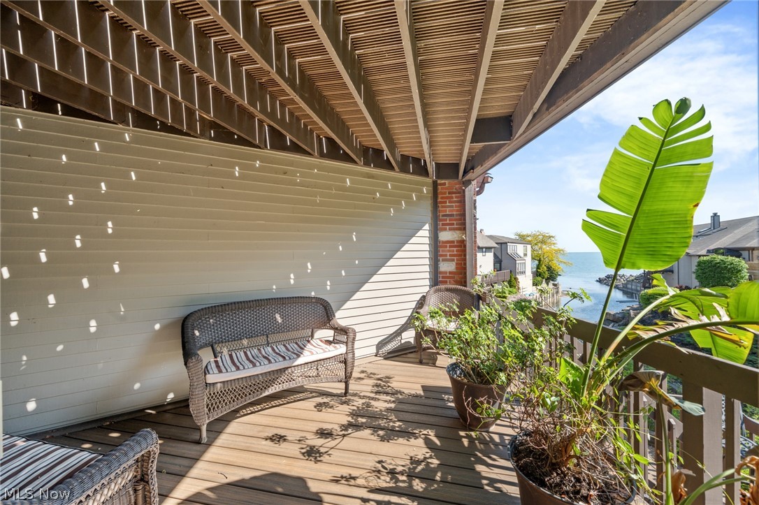 410 Darbys Run Bay Village OH 44140