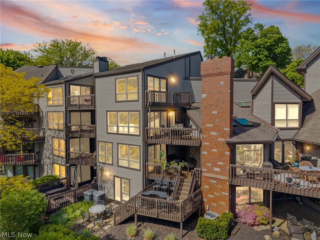 410 Darbys Run Bay Village OH 44140