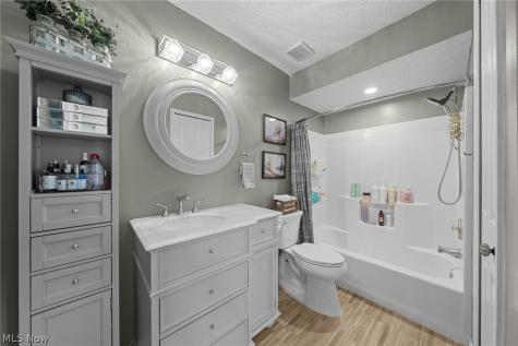 23213 Grist Mill Court Olmsted Falls OH 44138