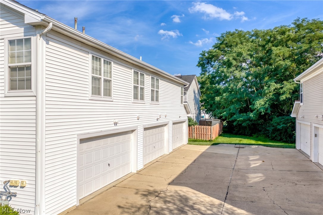 23213 Grist Mill Court Olmsted Falls OH 44138
