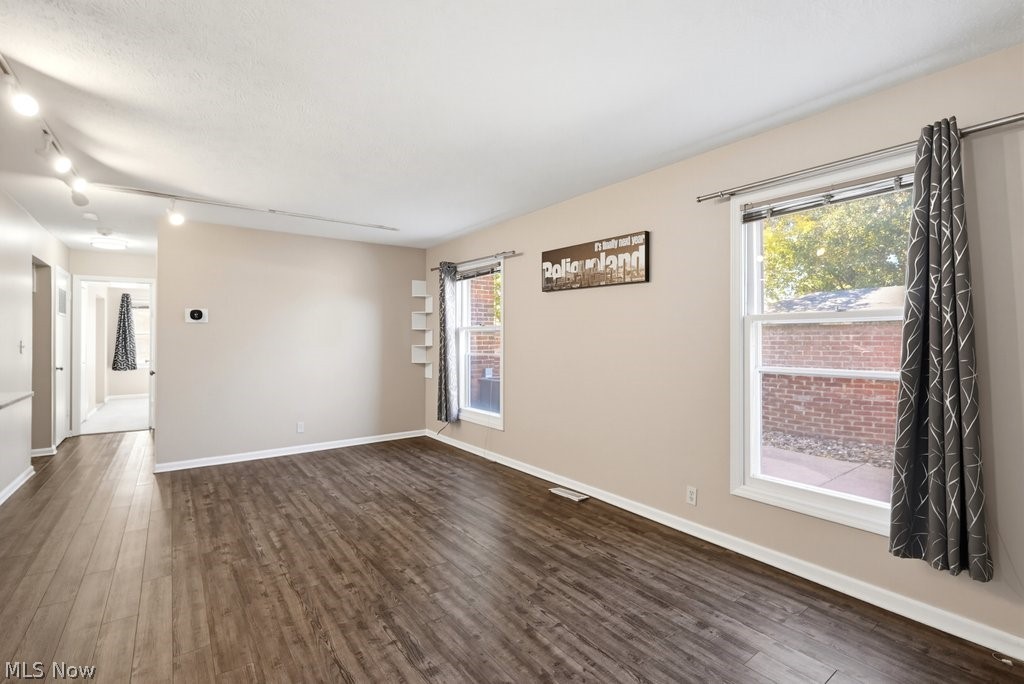 2109 Glouchester Drive Lyndhurst OH 44124