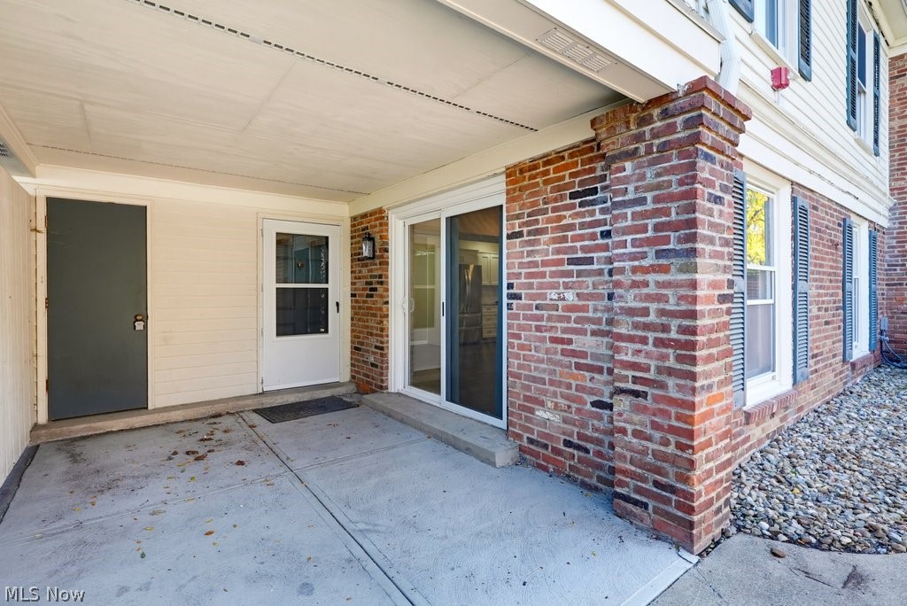 2109 Glouchester Drive Lyndhurst OH 44124