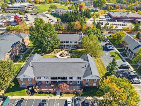 2109 Glouchester Drive Lyndhurst OH 44124