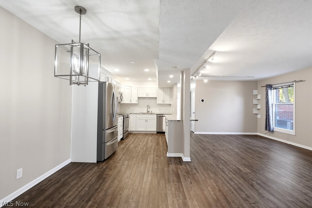 2109 Glouchester Drive Lyndhurst OH 44124