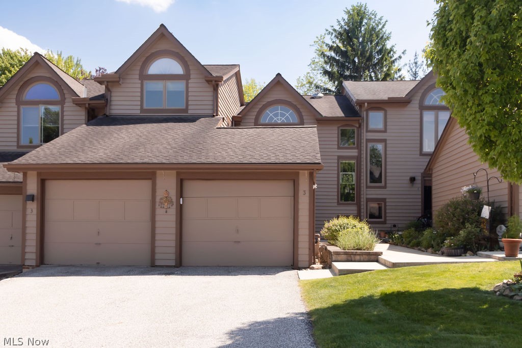 3 Hanover Lane Beachwood OH 44122