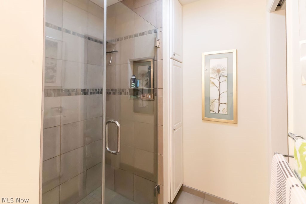 3 Hanover Lane Beachwood OH 44122