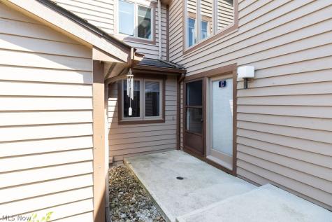 3 Hanover Lane Beachwood OH 44122