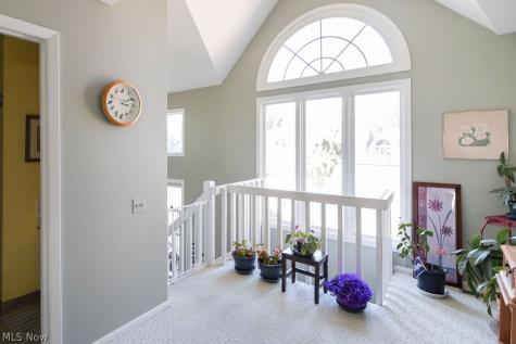 3 Hanover Lane Beachwood OH 44122