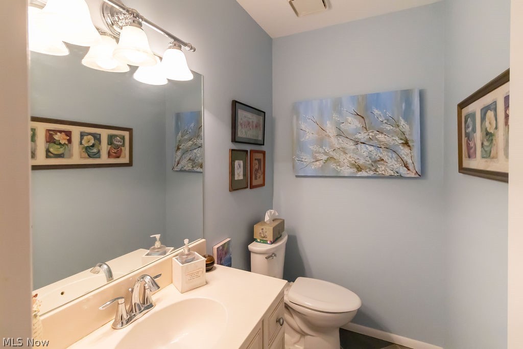 3 Hanover Lane Beachwood OH 44122