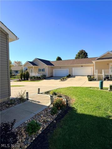 1012 Redwood Lane Streetsboro OH 44241