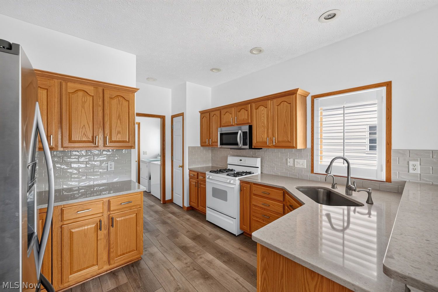 125 Gleneagle Drive Elyria OH 44035