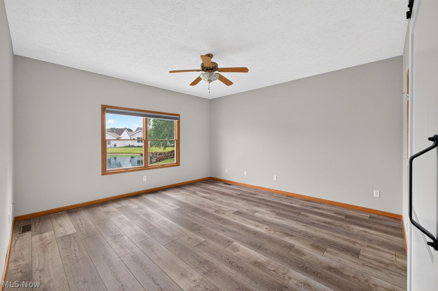125 Gleneagle Drive Elyria OH 44035