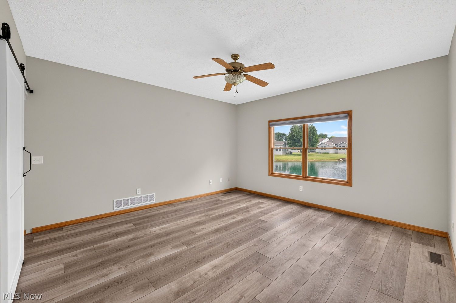 125 Gleneagle Drive Elyria OH 44035
