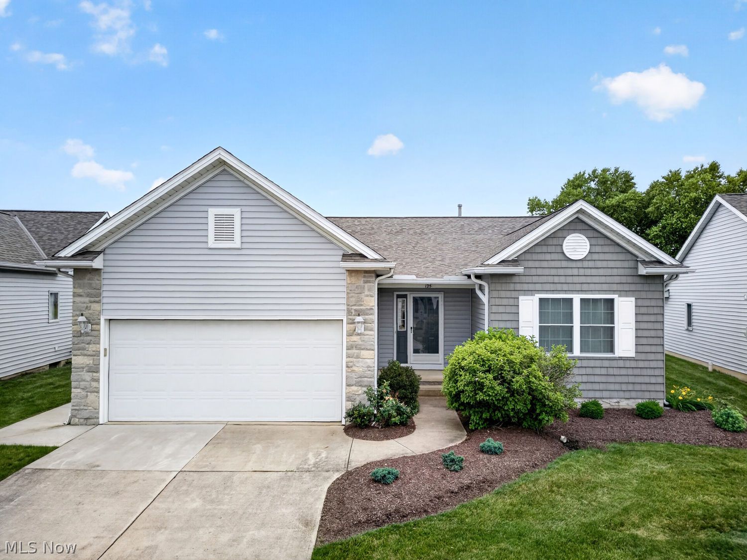 125 Gleneagle Drive Elyria OH 44035