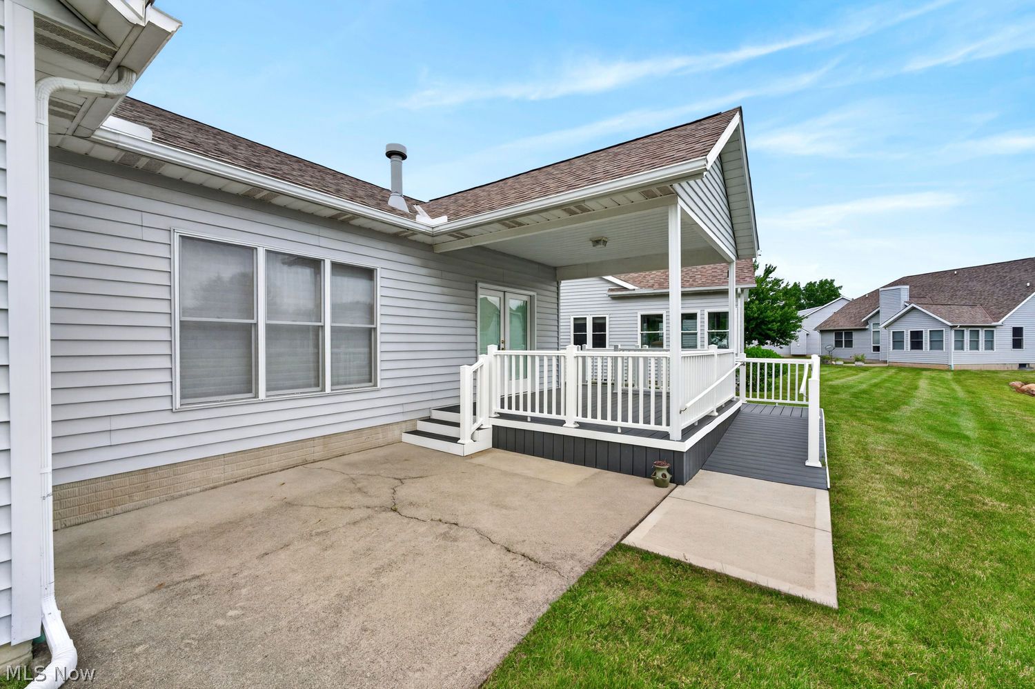 125 Gleneagle Drive Elyria OH 44035