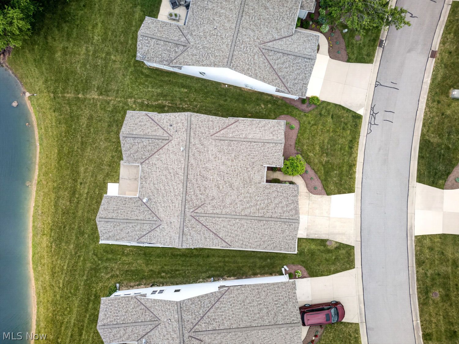 125 Gleneagle Drive Elyria OH 44035