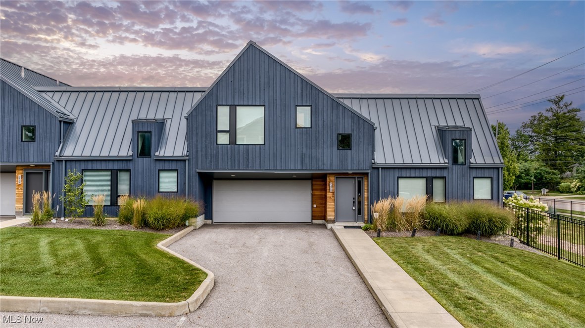 2426 Richmond Road Beachwood OH 44122