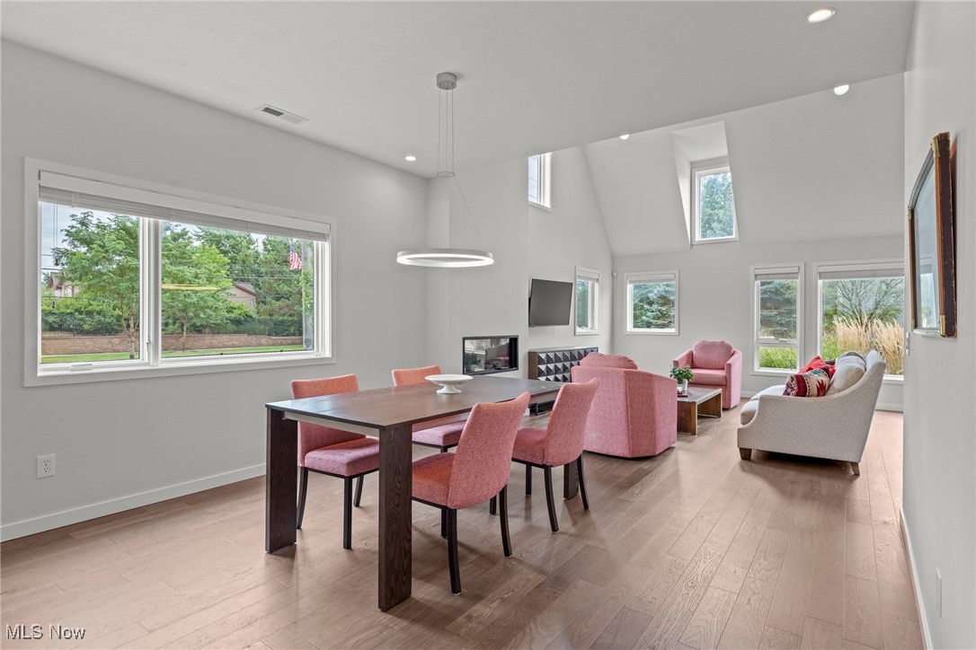 2426 Richmond Road Beachwood OH 44122